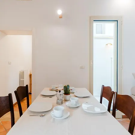 Terrazza Le Colonne - Selection ليتشي